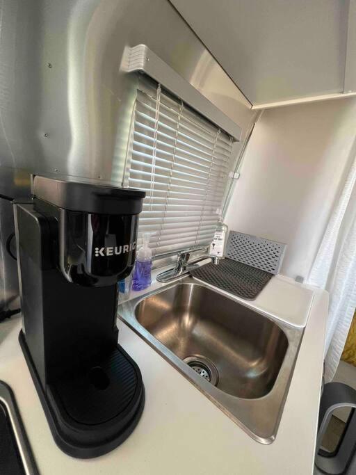 Modern Airstream With Amazing View - 10 To 15 Minutes From Kings Canyon National Park Dunlap Exteriör bild