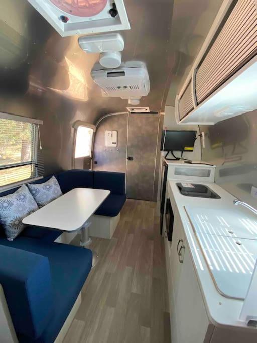 Modern Airstream With Amazing View - 10 To 15 Minutes From Kings Canyon National Park Dunlap Exteriör bild