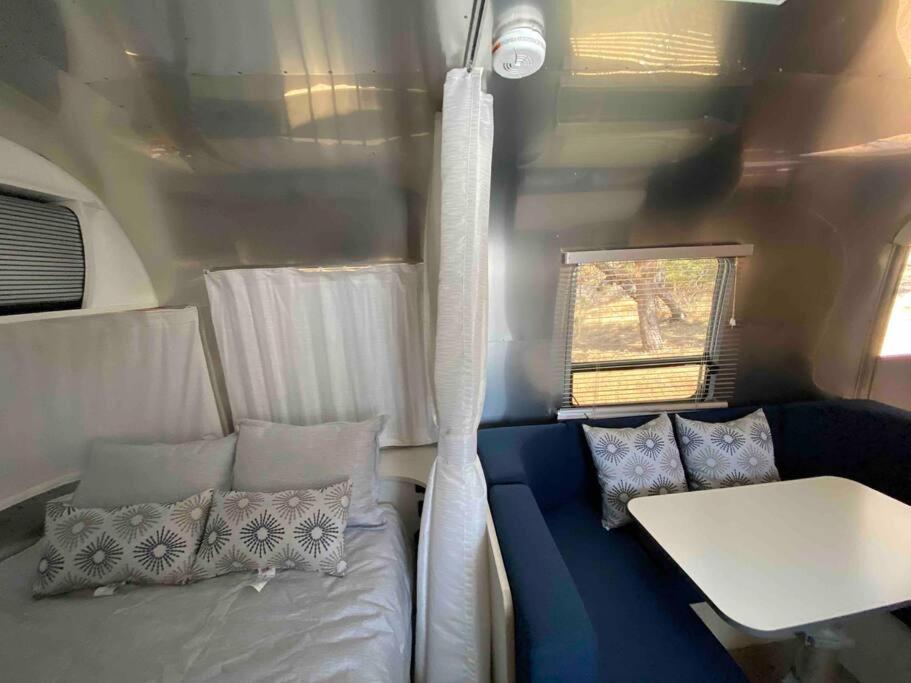 Modern Airstream With Amazing View - 10 To 15 Minutes From Kings Canyon National Park Dunlap Exteriör bild