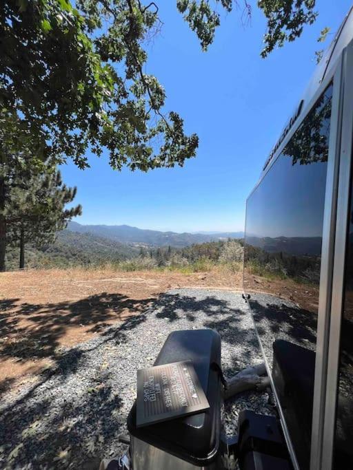 Modern Airstream With Amazing View - 10 To 15 Minutes From Kings Canyon National Park Dunlap Exteriör bild